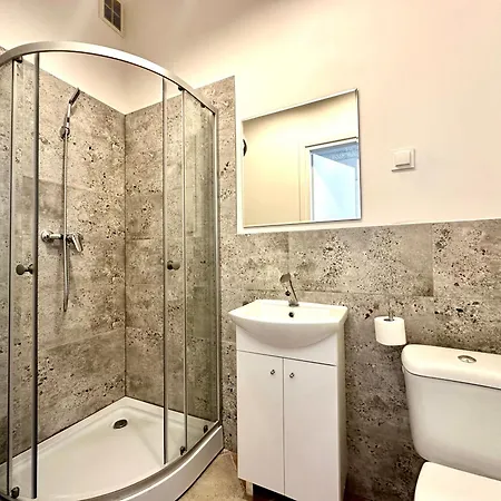 Appartement 7-7-6 Iii *